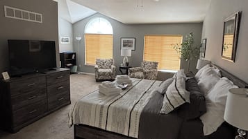 2 bedrooms, desk, iron/ironing board, free WiFi