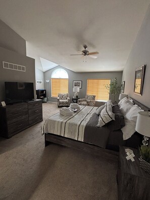 2 chambres, bureau, fer et planche à repasser, Wi-Fi gratuit