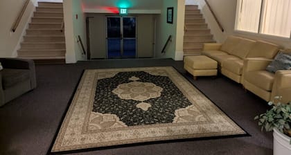 Sleeps 40-20BR Wine Country-Fireplace-Free Parking