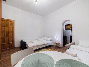 1 Schlafzimmer, Bügeleisen/Bügelbrett, WLAN, Bettwäsche