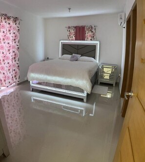 3 chambres, accès à Internet