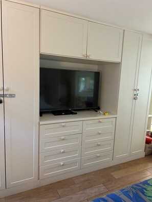 Interior - Diamond Head Beach Hotel (Honolulu)