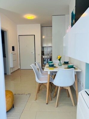 Apartment - Sunny Apartment in Vlor (Vlorë)