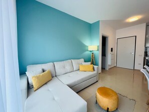 Apartment - Sunny Apartment in Vlor (Vlorë)