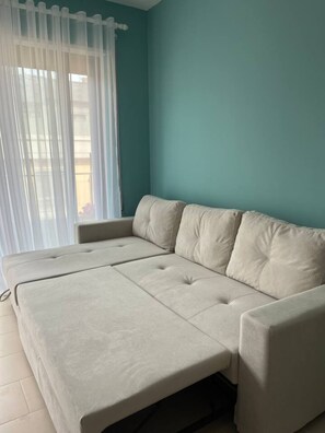 Apartment - Sunny Apartment 2BR Steps From the Sea (Vlorë)