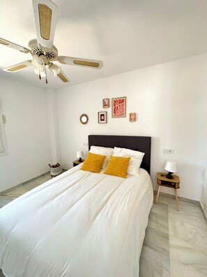 2 quartos, ferros/tábuas de passar roupa, Wi-Fi, roupa de cama