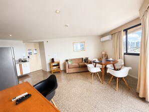 Apartment | Interior - Hosts BR - Flat Frente Mar na Beira Mar (Fortaleza)