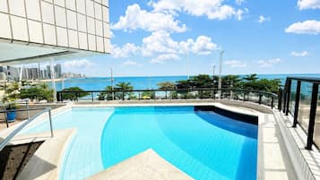 公寓 | 泳池 | 室外游泳池