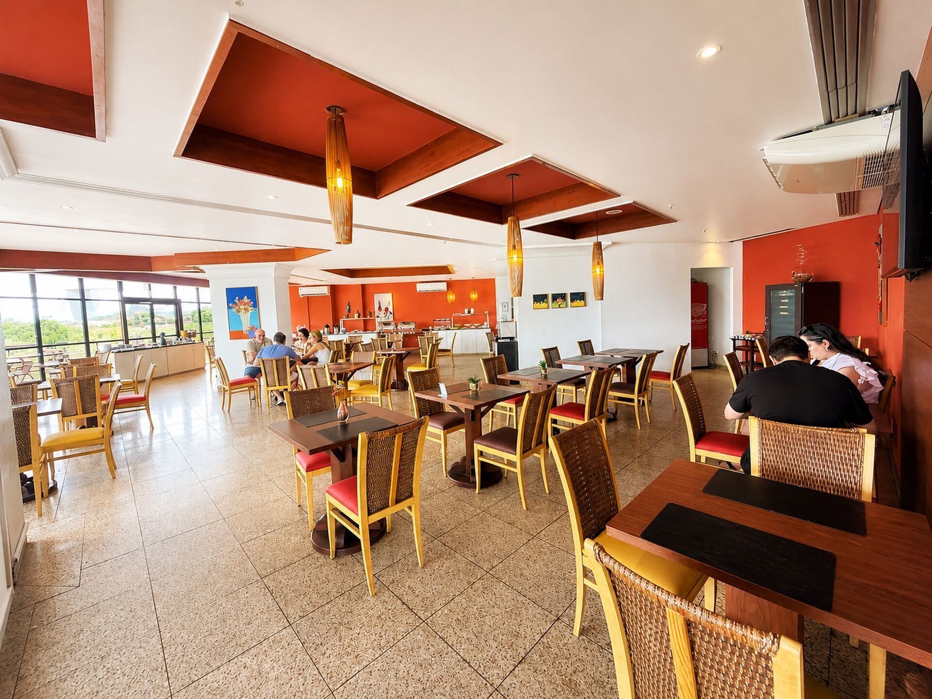 Apartment | Dining