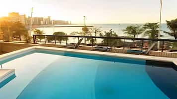 Elite Apartment | Pool | Outdoor pool