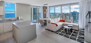 Smart TV - Miami Escape, 16th Floor – Near Hollywood Beach (Hollywood)