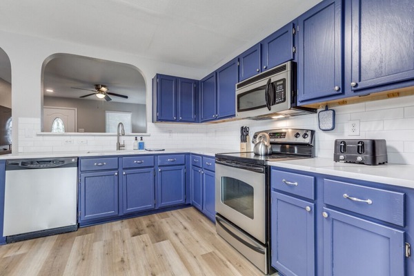 Microwave, oven, stovetop, dishwasher