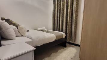 2 bedrooms, iron/ironing board, WiFi, bed sheets