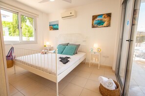3 bedrooms, iron/ironing board, Internet, bed sheets