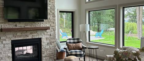 TV connectée, cheminée