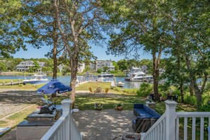 Property grounds - Waterview Getaway: Kayak, Relax, Explore (Mashpee)