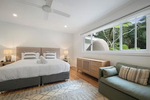 4 chambres, fer et planche à repasser, Wi-Fi gratuit, draps fournis