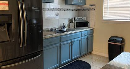 The Happy Hyde Away-Peaceful & Quite Cozy Home!!