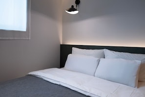 Standard A | Desk, laptop workspace, free WiFi, bed sheets