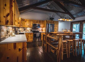 Microwave, dishwasher, blender, cookware/dishes/utensils