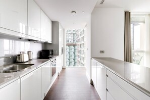 Fridge, microwave, oven, dishwasher