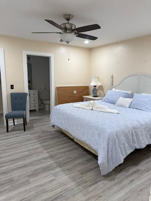 5 bedrooms, iron/ironing board, WiFi, bed sheets