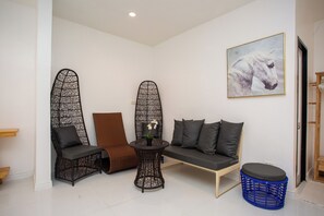 Villa | Premium bedding, in-room safe, individually decorated