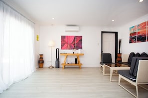 Villa | Living area