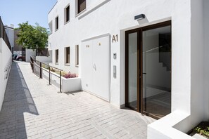 Exterior detail - Calm & Beach Estepona Retreat (Estepona)