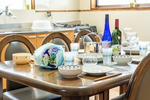 Fridge, microwave, stovetop, electric kettle