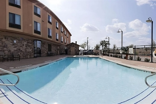 Swimming pool, don’t be afraid to jump in!