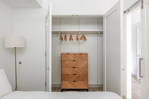 1 quarto, ferros/tábuas de passar roupa, Wi-Fi, roupa de cama