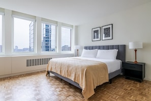 2 chambres, fer et planche à repasser, Wi-Fi, draps fournis