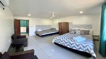 2 makuuhuonetta, silitysrauta/-lauta, internet, vuodevaatteet