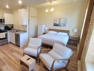 Charming downtown oasis in Crookston