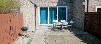 Tranquil 3B House- Sleeps 6, Garden & Free Parking