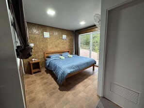 Habitació familiar, vistes a la muntanya | Wifi gratuïta