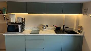 Fridge, microwave, stovetop, toaster