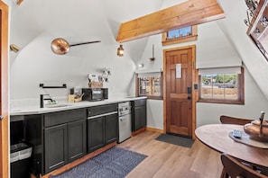 Cabin | Private kitchen