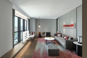 Suite – standard | Blendingsgardiner, barnesenger (inkludert) og wi-fi (inkludert)