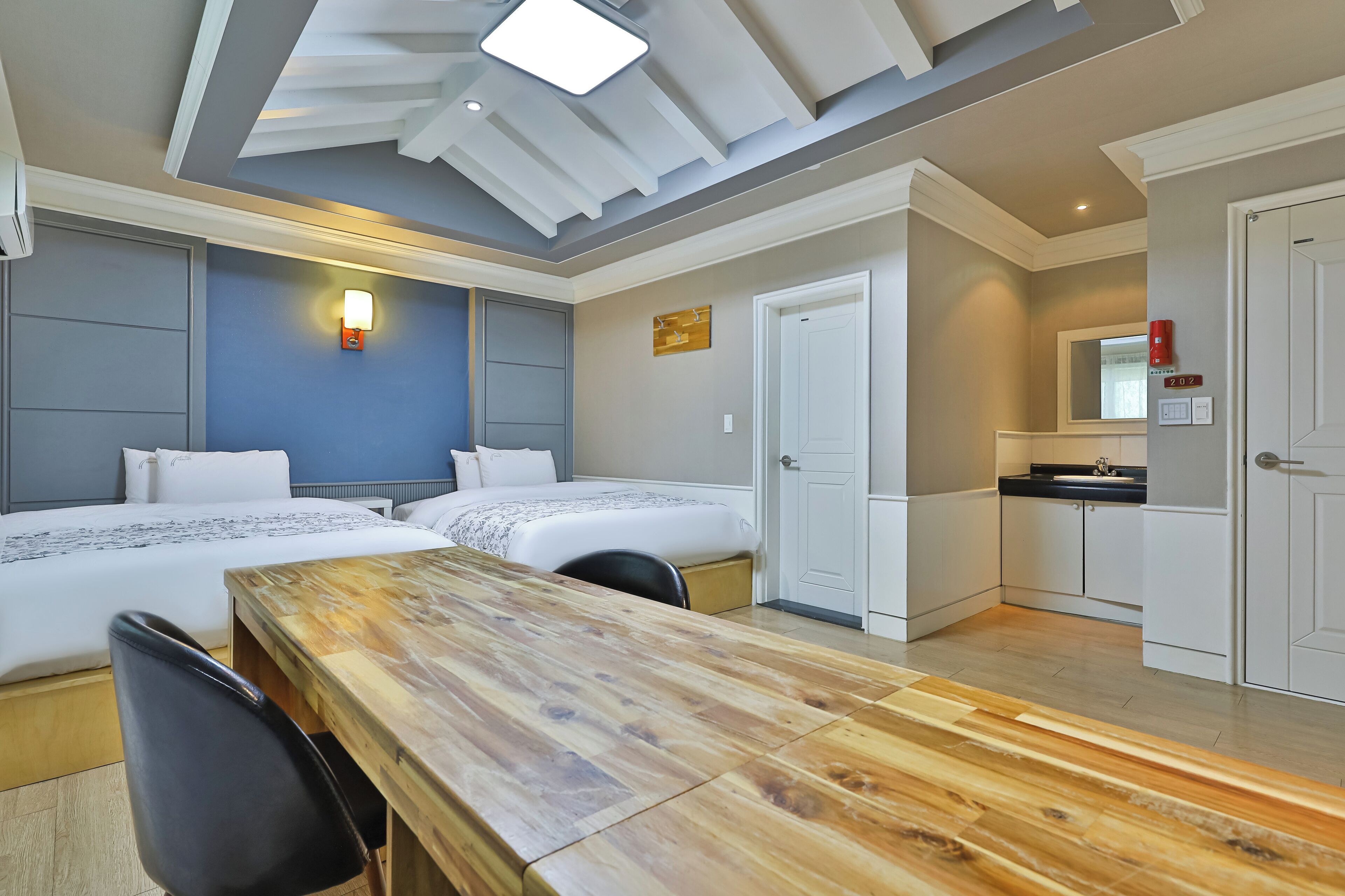 Desk, laptop workspace, soundproofing, iron/ironing board