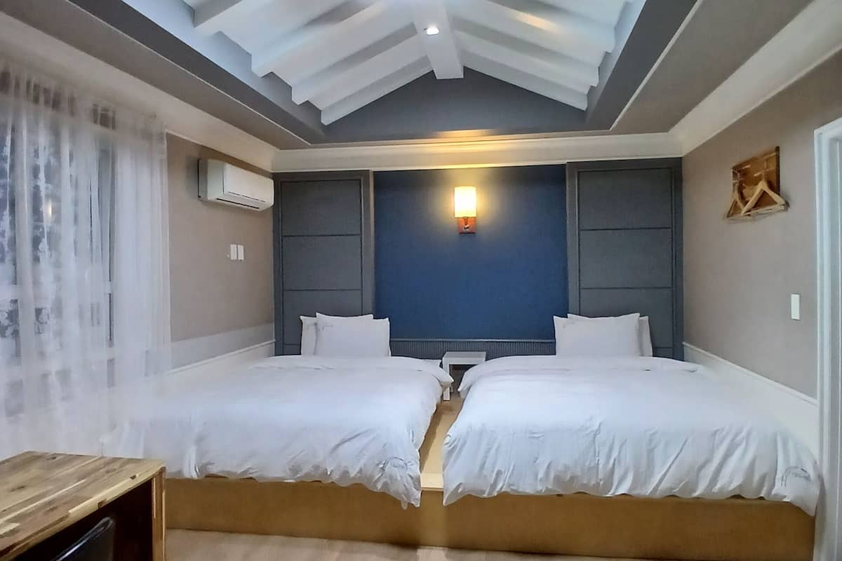 Skrivebord, arbejdsområde til bærbare computere, lydisolering