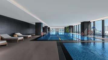 Una piscina cubierta