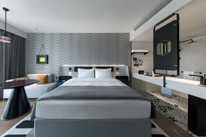 Cortinas opacas, tabla de planchar con plancha, cunas gratuitas