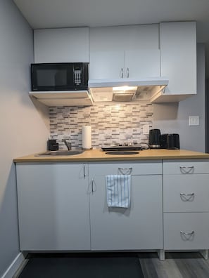 Microwave, stovetop, paper towels