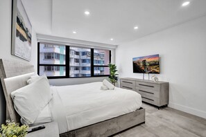 3 bedrooms, iron/ironing board, travel cot, free WiFi