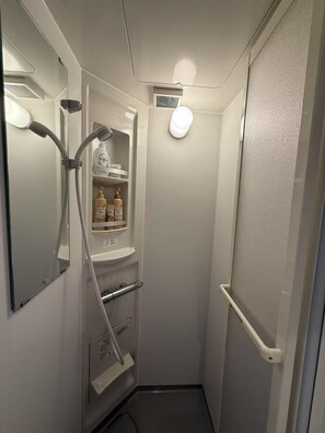 Shower, hair dryer, bidet, towels - Narita Airport pickup and drop off, families and children OK (冨里市)