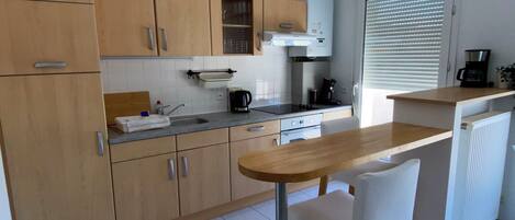 Microwave, dishwasher