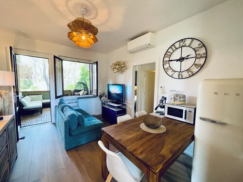 Apartment Nestled in pine forest, Beach within walking or biking distance