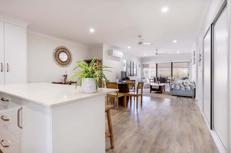 Interior. Judez Place - Central, modern Townhouse